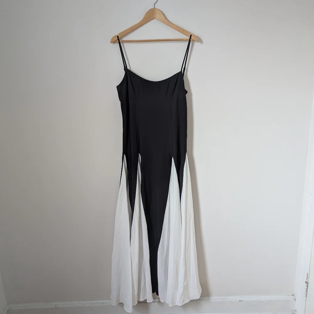 NWT Commense black white colorblock full skirt adjustable strap maxi dress gown - Picture 2 of 5